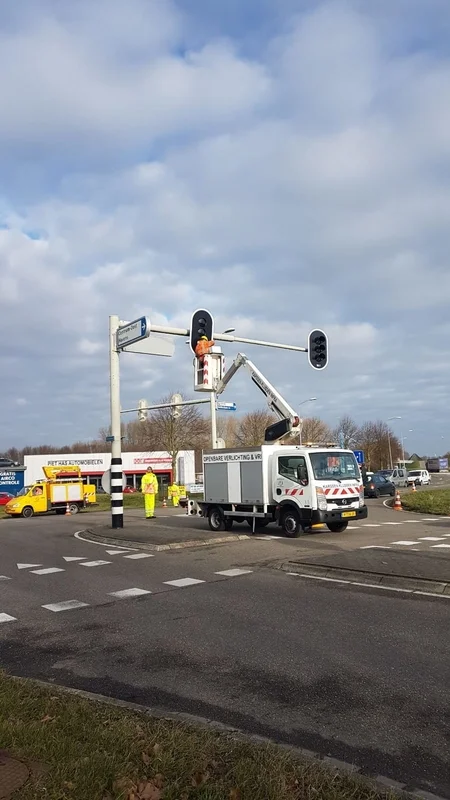 Monteren nieuwe VRI installatie